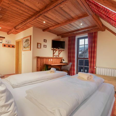 Gostilna Pri Martinu Hotel ครานสกา โกรา ภายนอก รูปภาพ