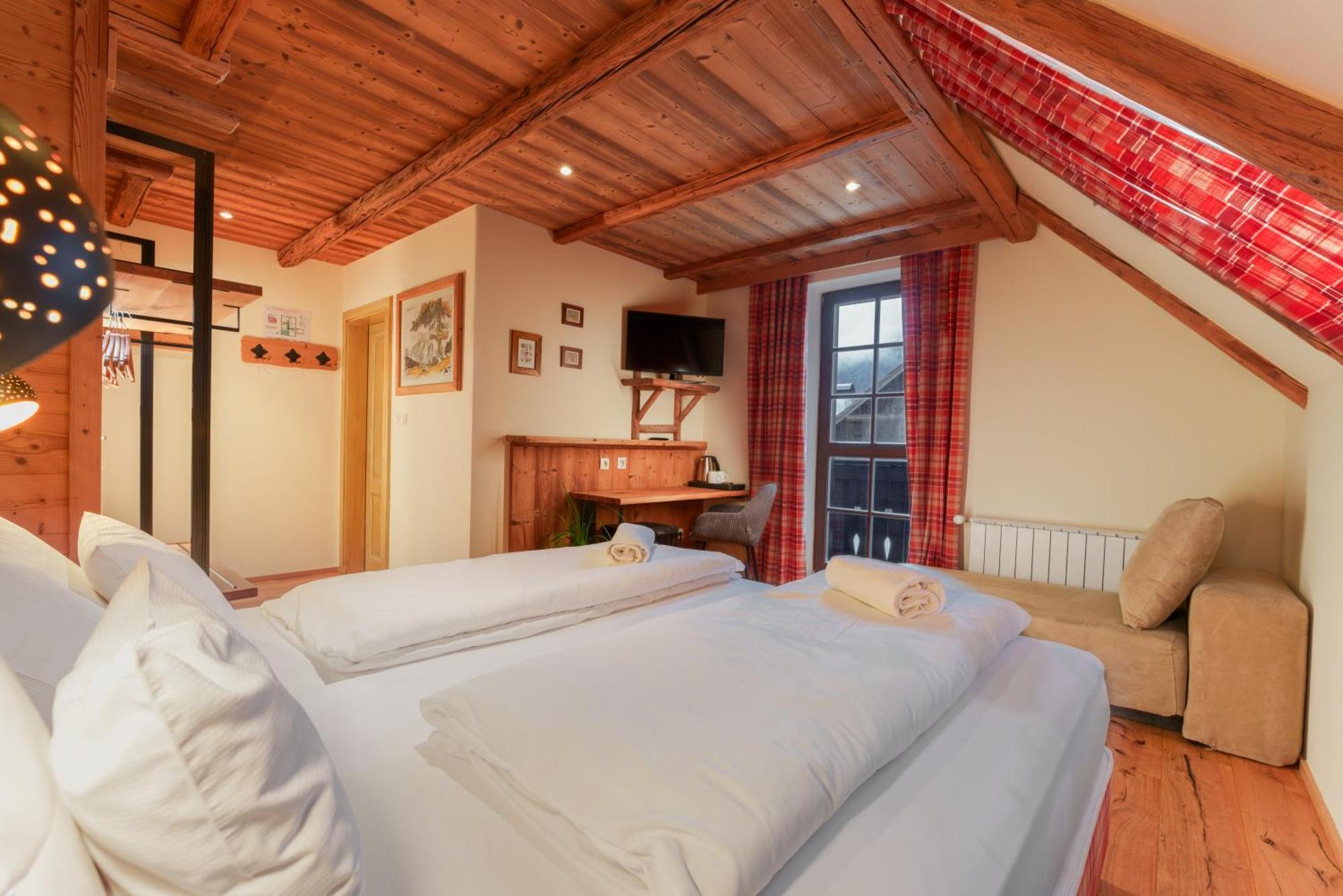 Gostilna Pri Martinu Hotel ครานสกา โกรา ภายนอก รูปภาพ