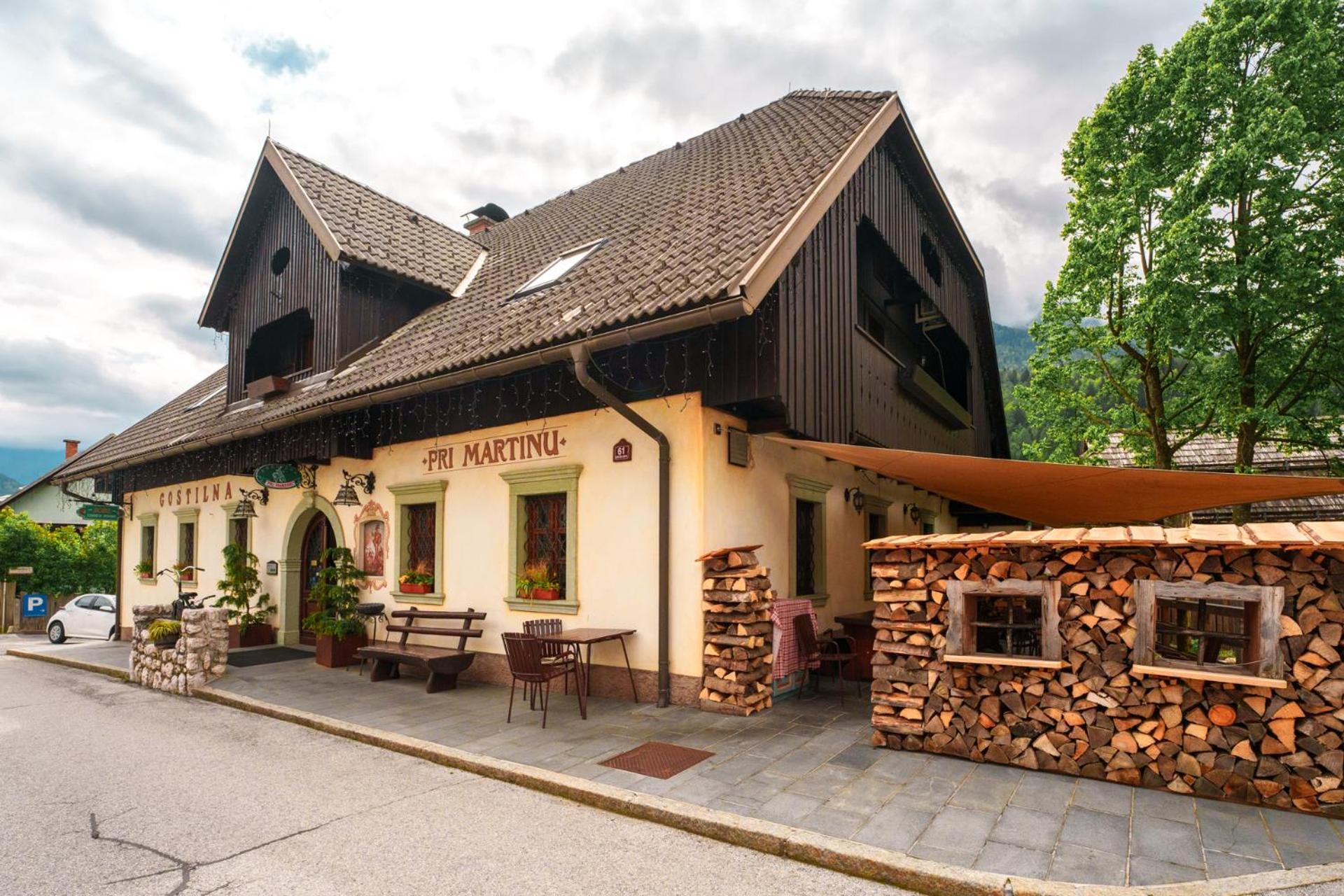 Gostilna Pri Martinu Hotel ครานสกา โกรา ภายนอก รูปภาพ