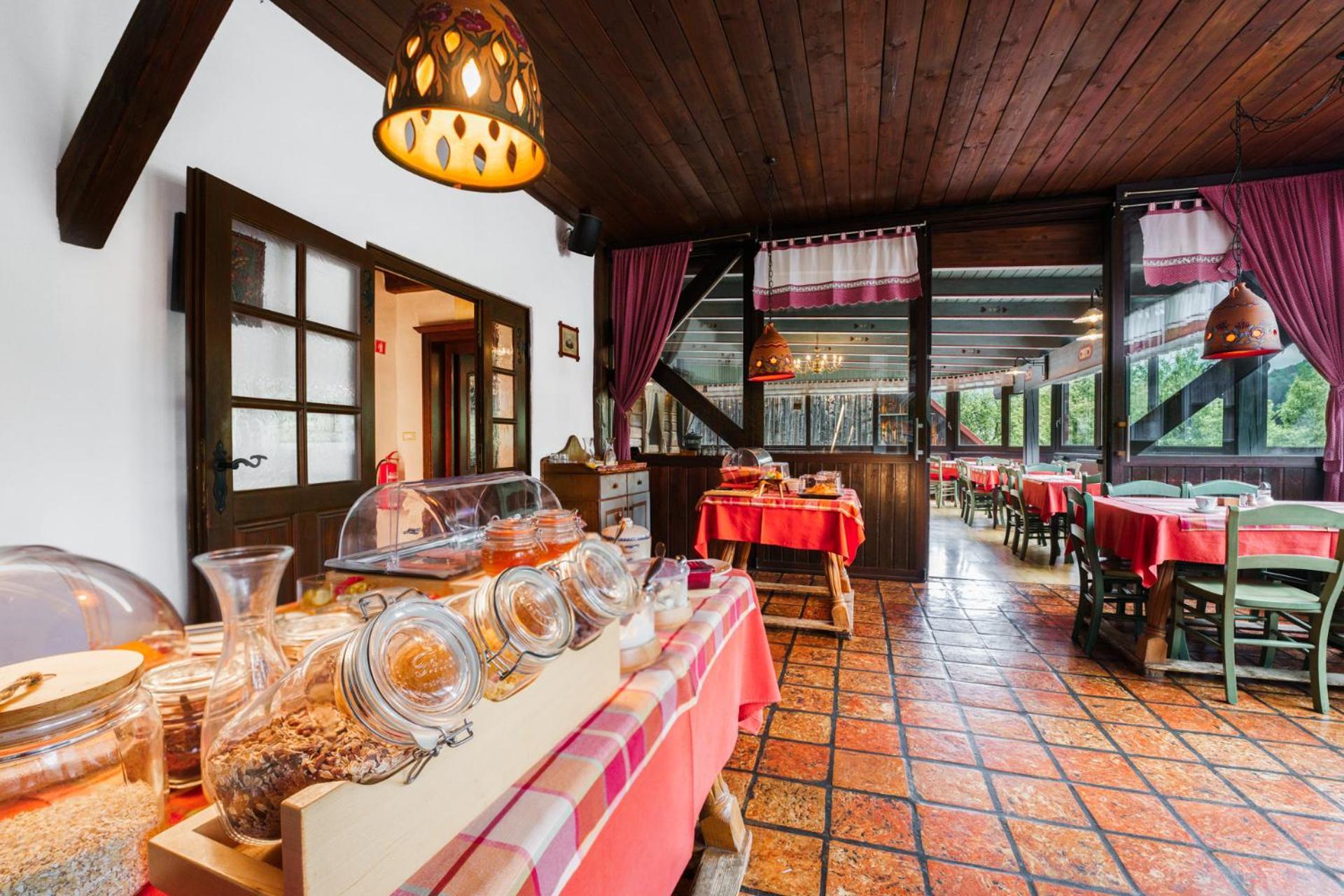 Gostilna Pri Martinu Hotel ครานสกา โกรา ภายนอก รูปภาพ
